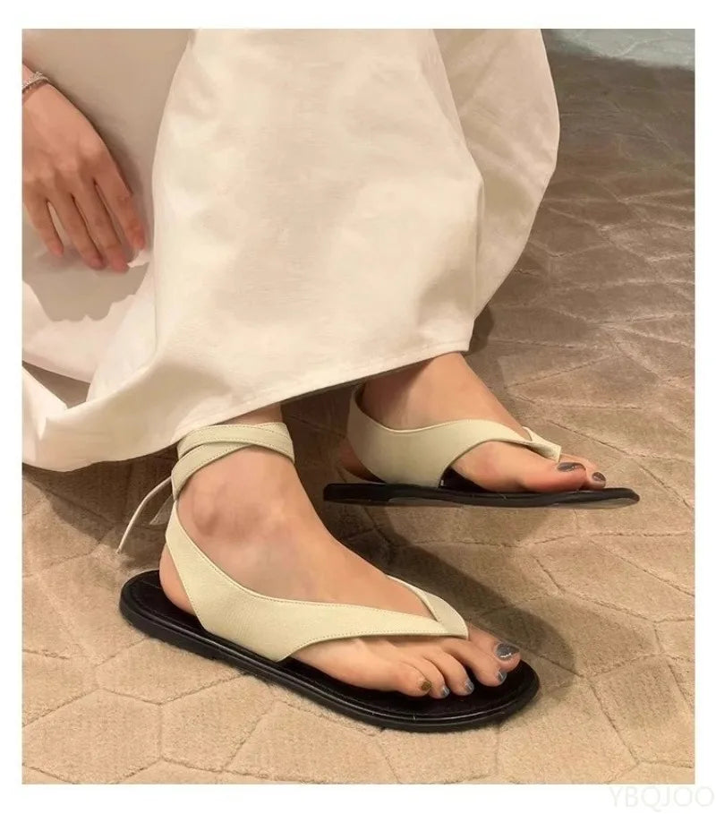 Women's personalized casual clip toe slippers summer  versatile flat bottom daily casual comfortable sandals for wearing outside