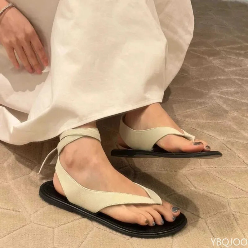 Women's personalized casual clip toe slippers summer  versatile flat bottom daily casual comfortable sandals for wearing outside