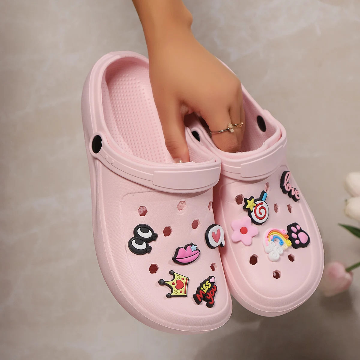 Clogs Platform Slippers Women Home Flat Luxury Designer Woman Shoes House Summer Sandals Casual Beach Fashion Footwear Indoor